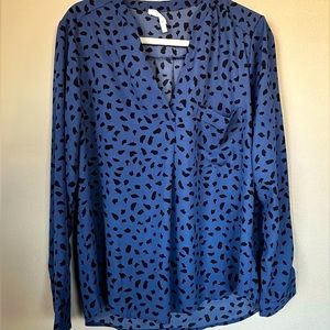 NWOT Size Medium Blue & Black Blouse